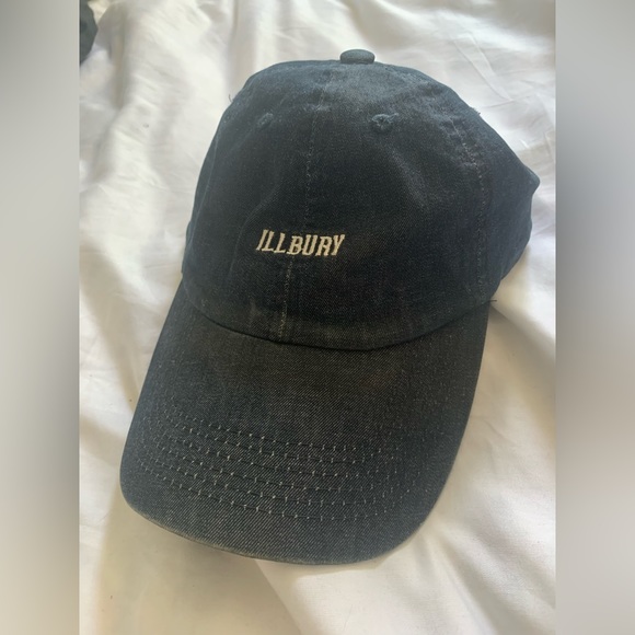 Denim Illbury and Goose Hat - Picture 1 of 2